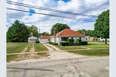 830 N Taylor Street, Marengo, IL 60152 - Photo 1