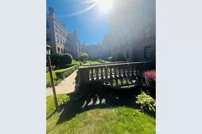 2422 W Greenleaf Avenue #2, Chicago, IL 60645 - Photo 1