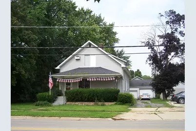 1005 N Green Street, McHenry, IL 60050 - Photo 1