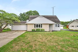 3825 School Dr, Morris, IL 60450 - Photo 1