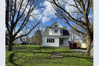 428 W Cherry Street, Compton, IL 61318 - Photo 1