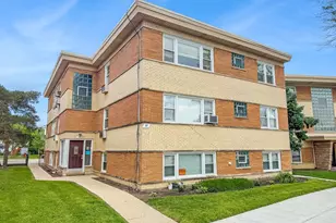 39 W Conti Pkwy, Elmwood Park, IL 60707 - Photo 1