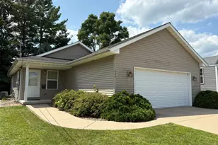 426 W Crown St, Princeton, IL 61356 - Photo 1