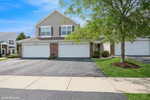 3069 Courtland St, Woodstock, IL 60098 - Photo 1