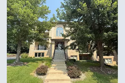 4401 Pershing Avenue #1N, Downers Grove, IL 60515 - Photo 1