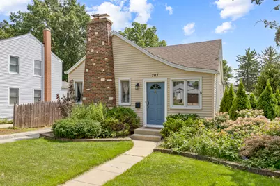 707 Richards Street, Geneva, IL 60134 - Photo 1