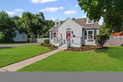 308 S Slusser Street, Grayslake, IL 60030 - Photo 1