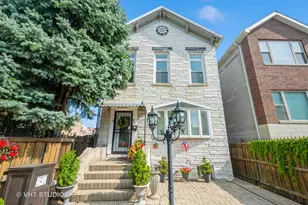 2418 W Arthington St, Chicago, IL 60612 - Photo 1