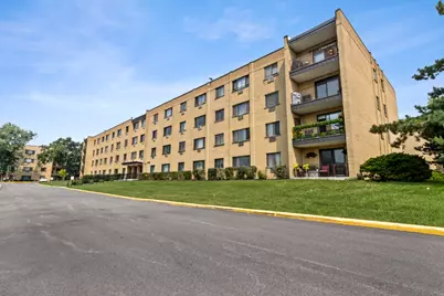 6660 S Brainard Avenue #401, Countryside, IL 60525 - Photo 1