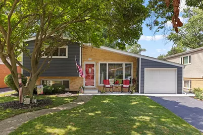 332 N Stewart Avenue, Lombard, IL 60148 - Photo 1