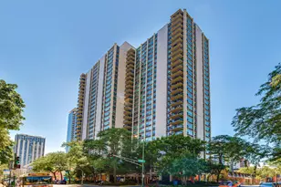 1255 N Sandburg Terrace, Chicago, IL 60610 - Photo 1