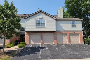 2 Kristin Cir, Schaumburg, IL 60195 - Photo 1