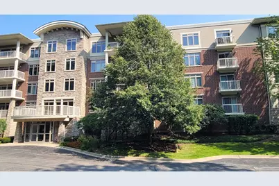 425 Benjamin Drive #409, Vernon Hills, IL 60061 - Photo 1