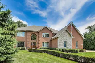 913 S Dryden Pl, Arlington Heights, IL 60005 - Photo 1