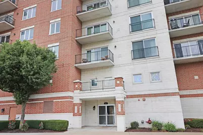8822 Brookfield Avenue #305, Brookfield, IL 60513 - Photo 1