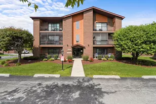 15706 Revere Ct, Oak Forest, IL 60452 - Photo 1