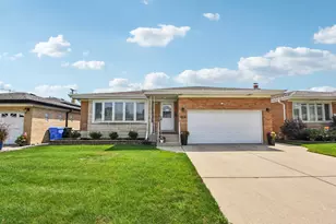 4665 N Forestview Ave, Chicago, IL 60656 - Photo 1