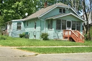 1126 N Ash St, Waukegan, IL 60085 - Photo 1