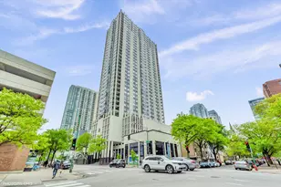 1122 N Clark St, Chicago, IL 60610 - Photo 1