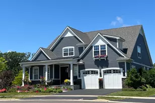 1542 Woodview Ln, Northbrook, IL 60062 - Photo 1