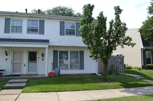 28V Fernwood Dr, Bolingbrook, IL 60440 - Photo 1
