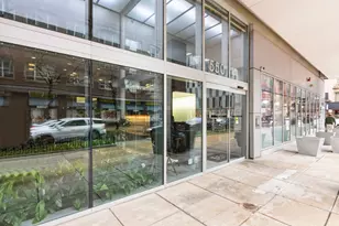 550 N St Clair St, Chicago, IL 60611 - Photo 1