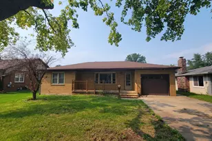 1506 E Kent St, Streator, IL 61364 - Photo 1