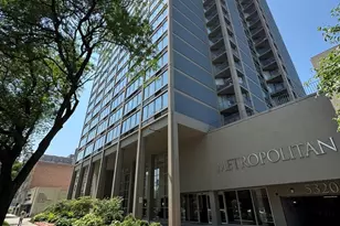 5320 N Sheridan Rd, Chicago, IL 60640 - Photo 1