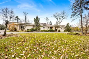 2327 Winnetka Ct, Northfield, IL 60093 - Photo 1