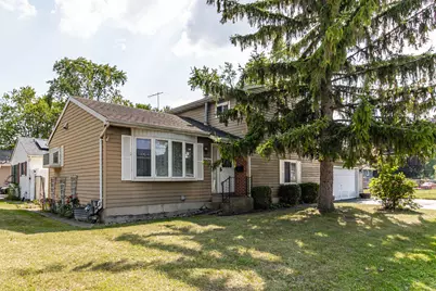 1404 N Pleasant Drive, Round Lake Beach, IL 60073 - Photo 1