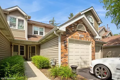1077 Lakewood Circle, Carol Stream, IL 60188 - Photo 1