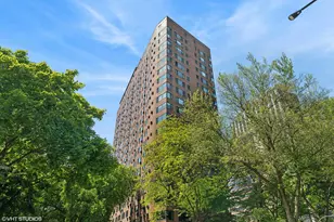 3100 N Lake Shore Dr, Chicago, IL 60657 - Photo 1