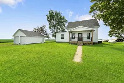 2711 E 800 North Road, Wenona, IL 61377 - Photo 1