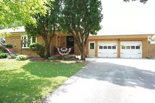 162 N Schubert St, Palatine, IL 60067 - Photo 1