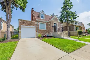 9627 S La Salle St, Chicago, IL 60628 - Photo 1