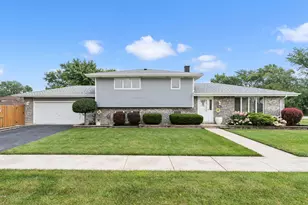 11841 S Leamington Ave, Alsip, IL 60803 - Photo 1