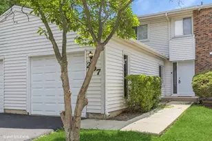 207 Walker Dr, Bolingbrook, IL 60440 - Photo 1