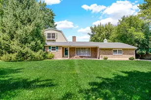 18740 W Maple Ave, Grayslake, IL 60030 - Photo 1
