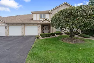 18431 Pine Cone Dr, Tinley Park, IL 60477 - Photo 1