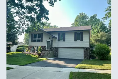 20 Hickory Lane, Algonquin, IL 60102 - Photo 1