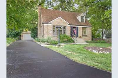 3S270 Gates Place, Warrenville, IL 60555 - Photo 1