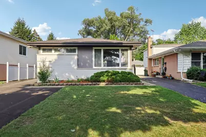 1334 S Dunton Avenue, Arlington Heights, IL 60005 - Photo 1