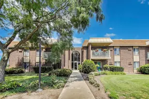 1501 E Churchill Dr, Palatine, IL 60074 - Photo 1