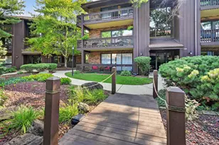 9545 SW Hwy, Oak Lawn, IL 60453 - Photo 1