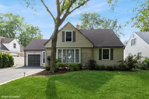 250 S Oak St, Palatine, IL 60067 - Photo 1