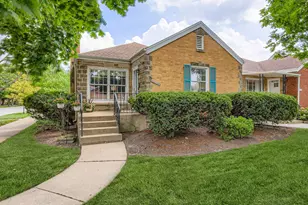 6157 N Lenox Ave, Chicago, IL 60646 - Photo 1