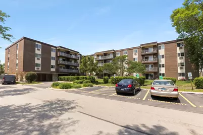 1311 S Finley Road #411, Lombard, IL 60148 - Photo 1