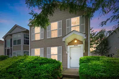 1645 Victoria Park Circle #1645, Aurora, IL 60504 - Photo 1