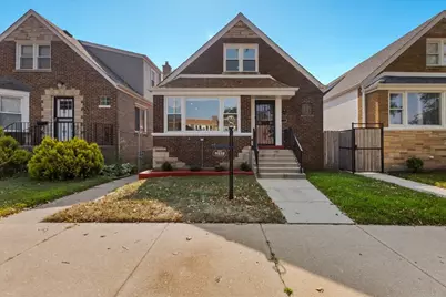 8432 S Yates Boulevard, Chicago, IL 60617 - Photo 1