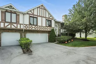 9395 Windsor Pkwy, Tinley Park, IL 60487 - Photo 1